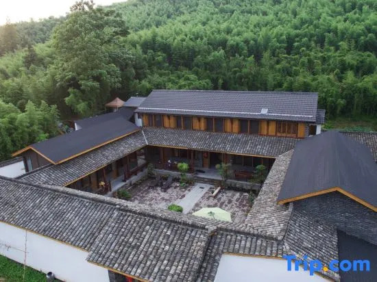Yunshuiyu Moganshan Hot Spring Siheyuan Homestay