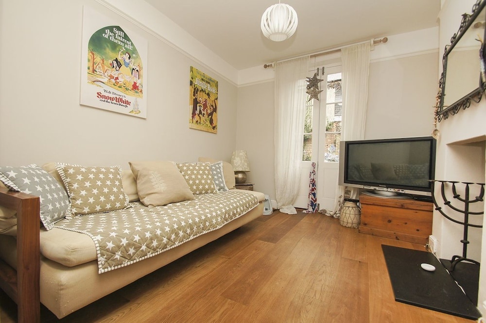 Pelham Boutique House