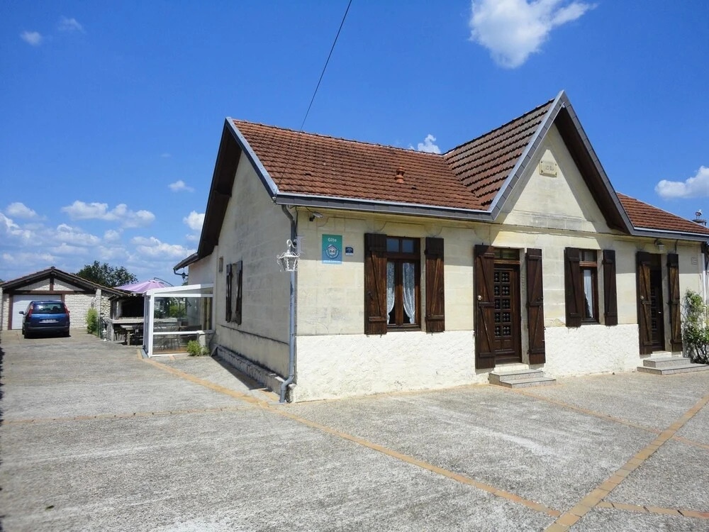 House With one Bedroom in Carbon-blanc, With Wonderful City View, Encl