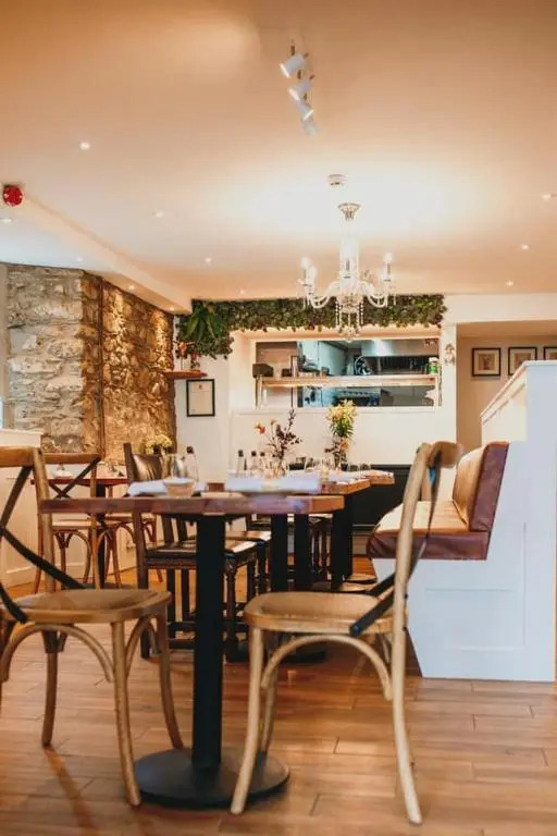 JT Abergwaun hotel