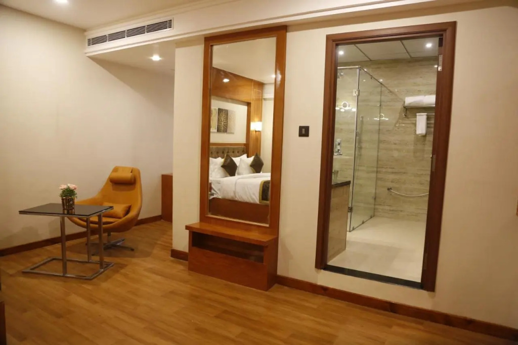 Leroy Grand - Yeshwanthpur
