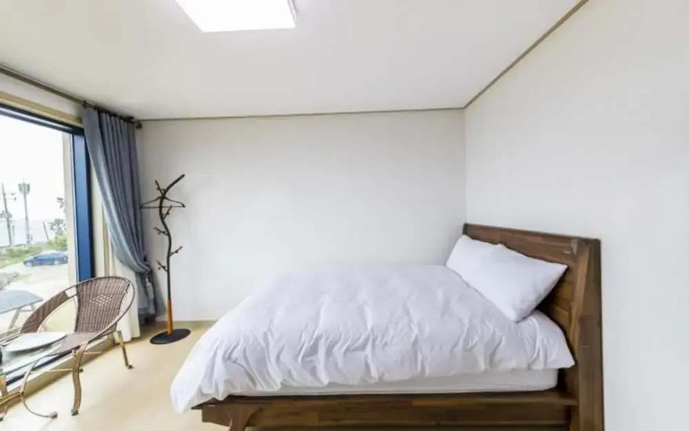 Seogwipo Toto Pension (Near Soesokkak, Outdoor Terrace)(서귀포 토토펜션 (쇠소깍인근,야외테라스))