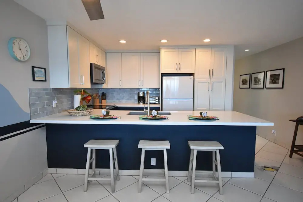 True Oceanfront - Panoramic Sunset View! - No Stairs - Vrkcv