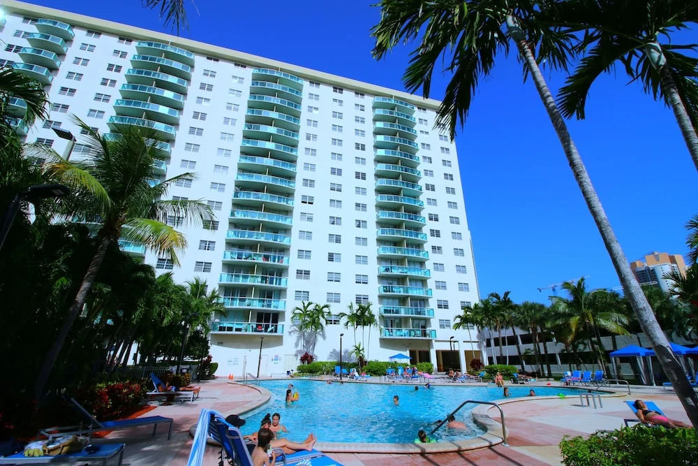 Ocean Reserve Sunny Isles