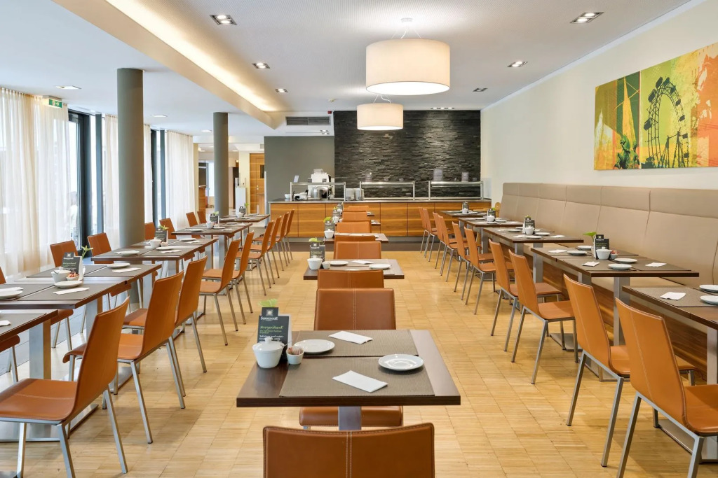 Отель Four Points Flex by Sheraton Vienna Hauptbahnhof