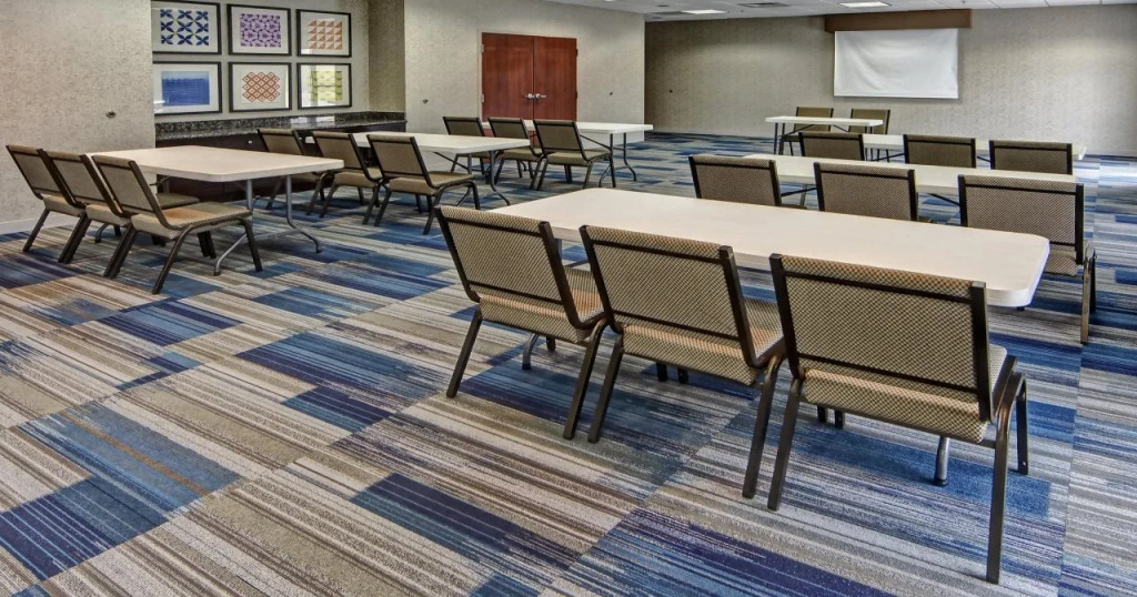 Holiday Inn Express & Suites Cookeville by IHG