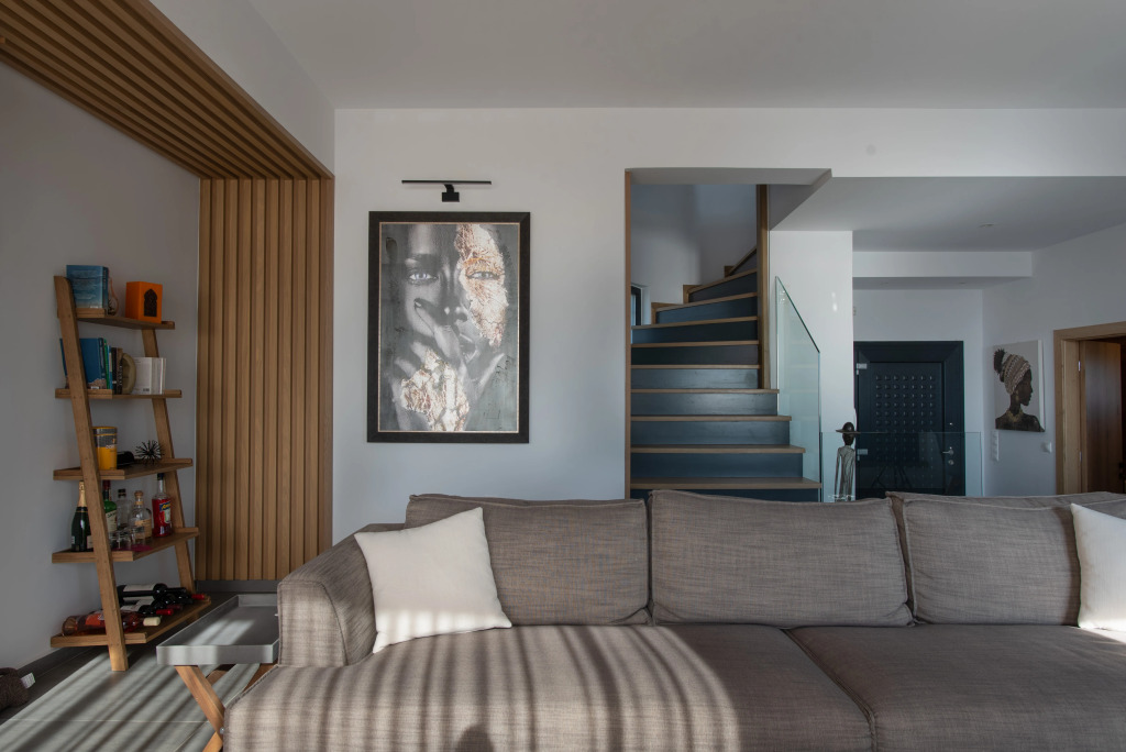 Mirazur Seafront Sunset Villa