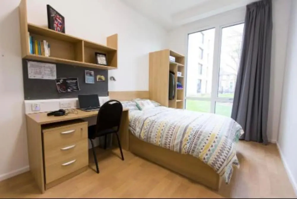 Hashtag Shepherds Bush