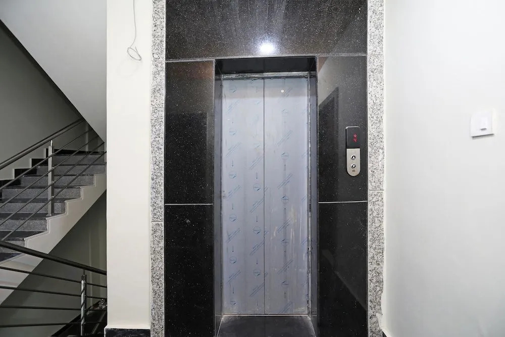 OYO 23251 Prime Residency