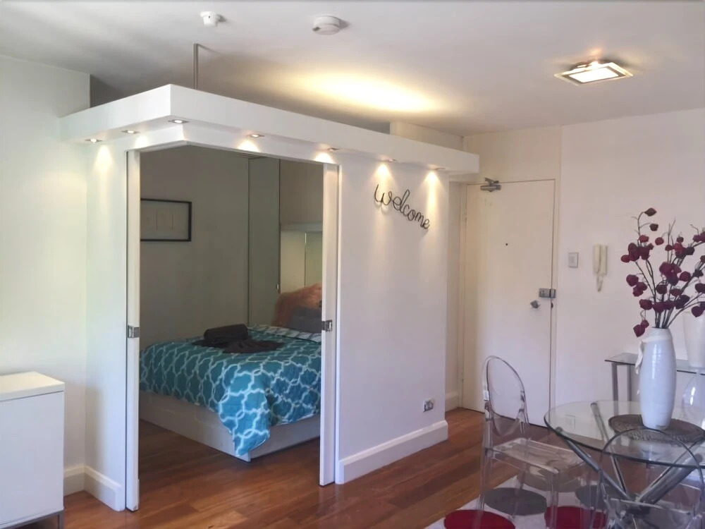 Potts Point Chic, Sydney Apartment