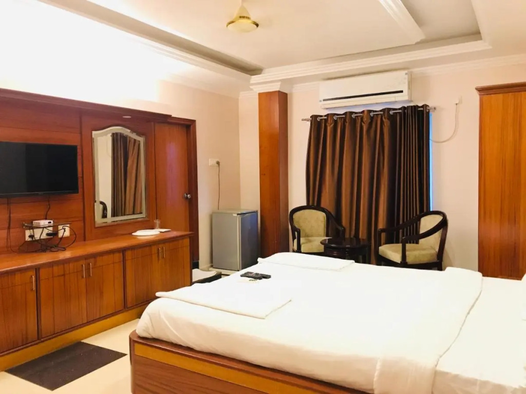 OYO Townhouse Anantapur Near Srikantam Circle