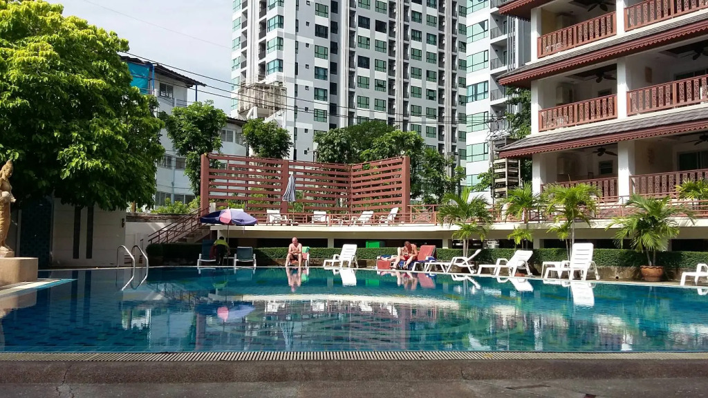 The base Pattaya condo TH