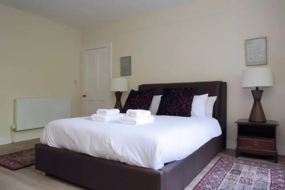 3 Bedroom Apartment With Private Entrance