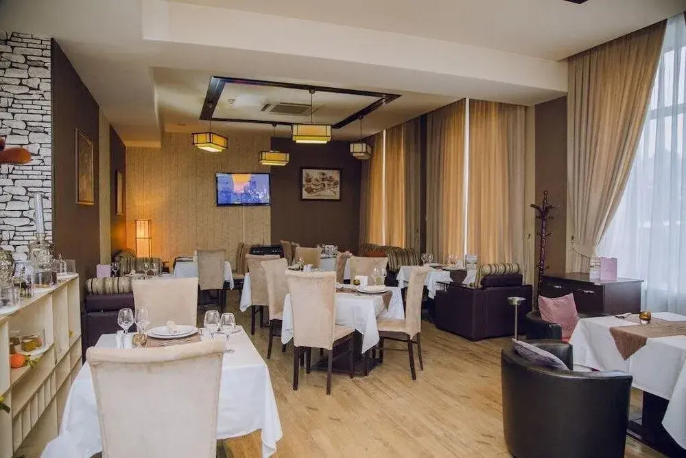 Royal Vista Hotel