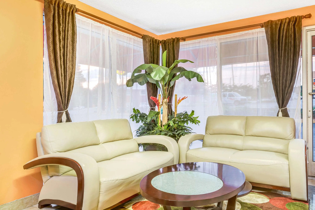 Super 8 by Wyndham Raleigh North East