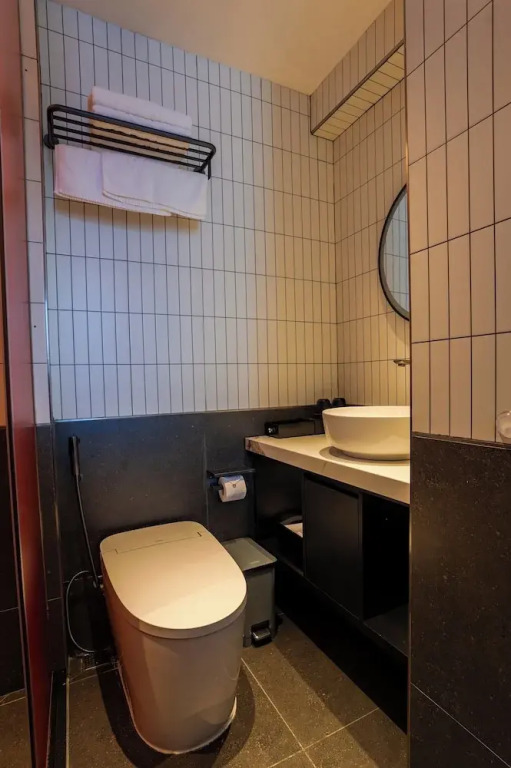 The Signature Hotel Saigon