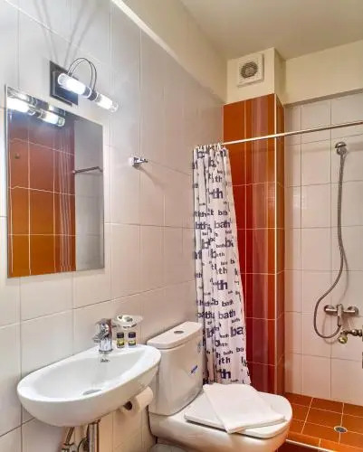 Avli Rooms
