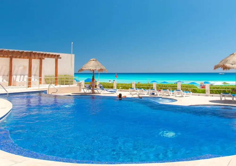 2 Bedrooms Ocean View Condo
