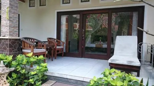 Barracuda Beach Hostel