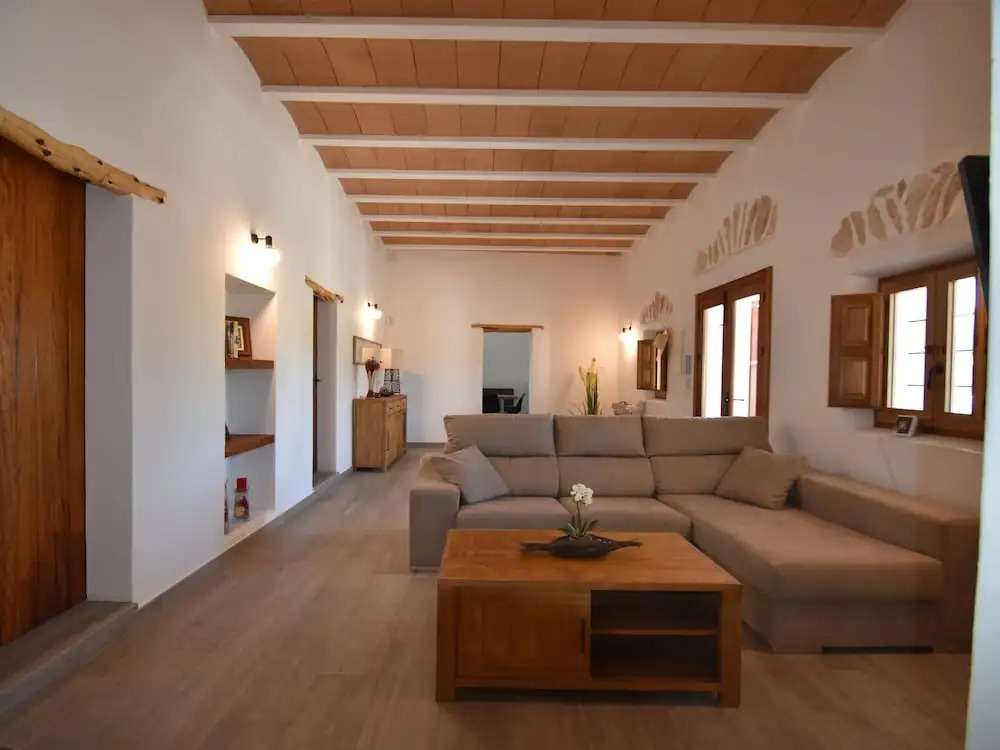 Spacious Holiday Home in San Rafael With Swimming Pool