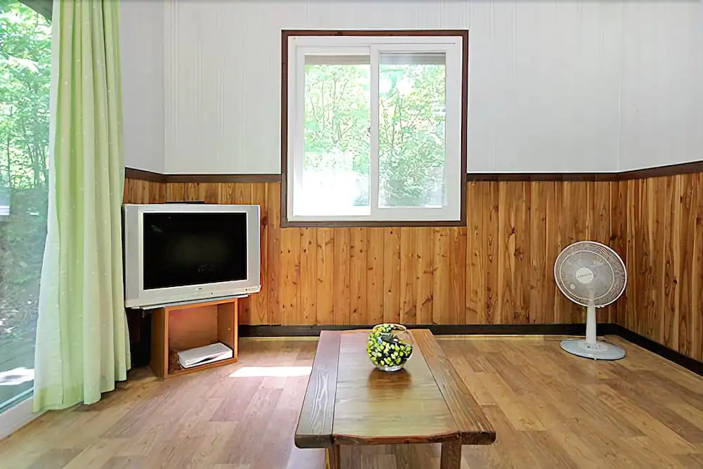 Yangyang Forest Home Pension