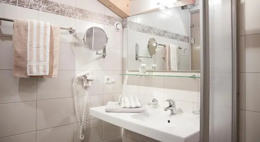 Hotel Troschana