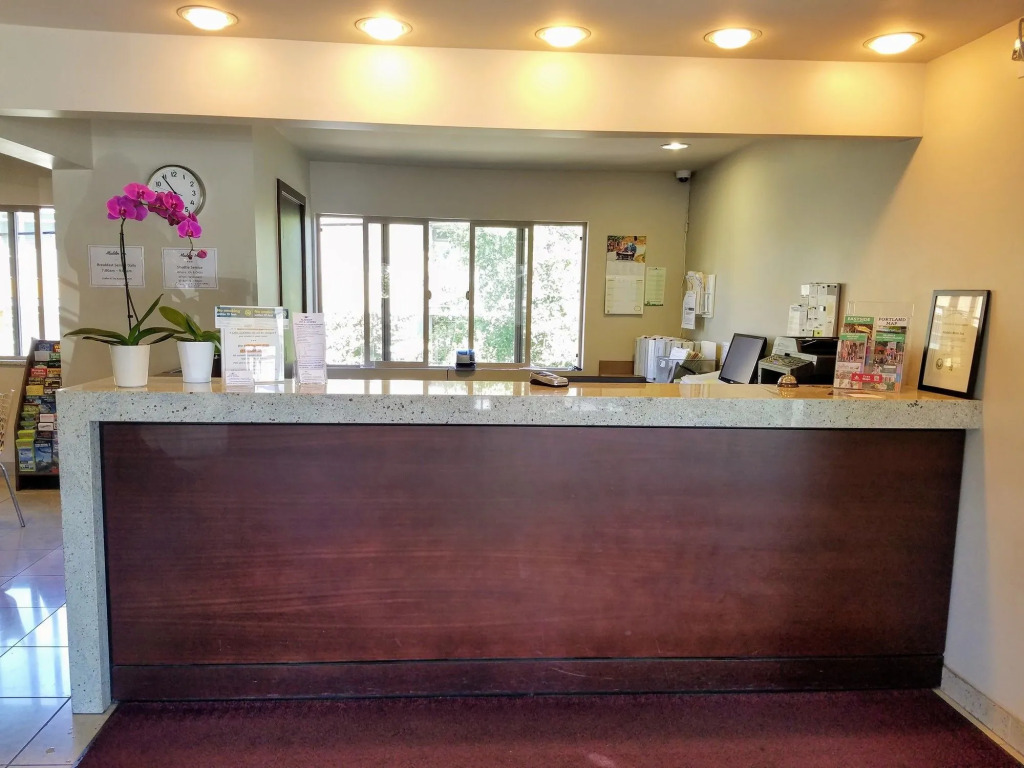 Aladdin Inn and Suites