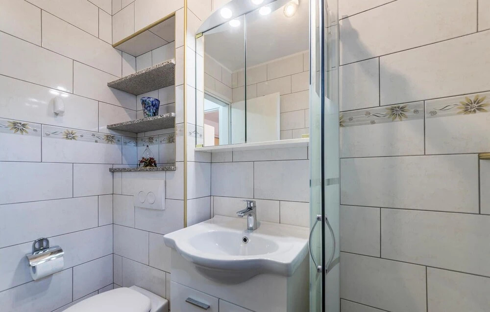Beautiful Apartment in Barbariga With 1 Bedrooms and Wifi