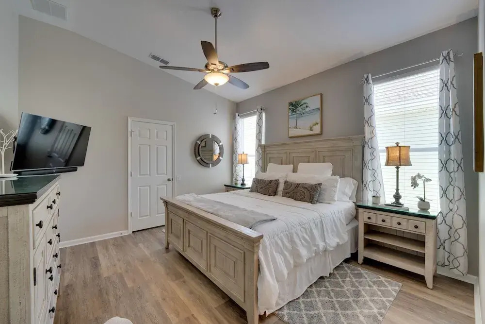 Mickey's Holiday Hideaway - 4 BR Pool Home - BRM 1665