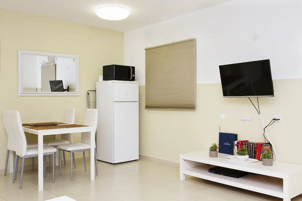 KAV Apartments-Next to Assuta Biriya St.