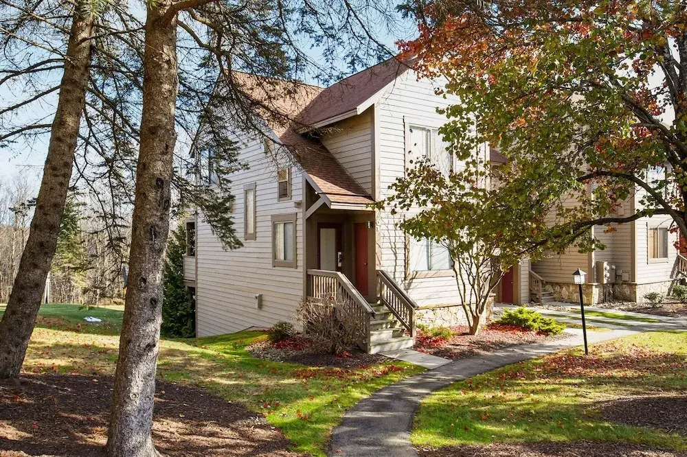 Seven Springs Sunridge 1 Br Condo, Ski-in/out 1 Bedroom Condo