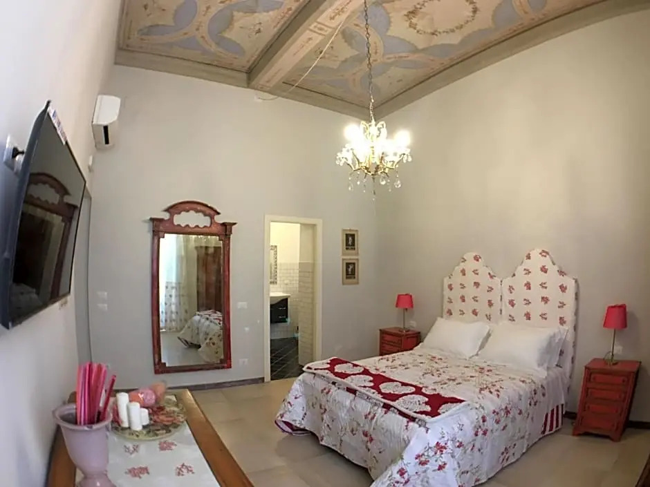 B&B Theodora