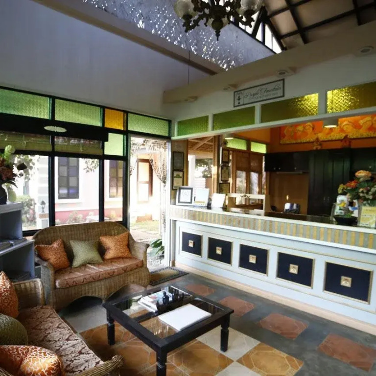 Purple Fountain Inn & Hostel