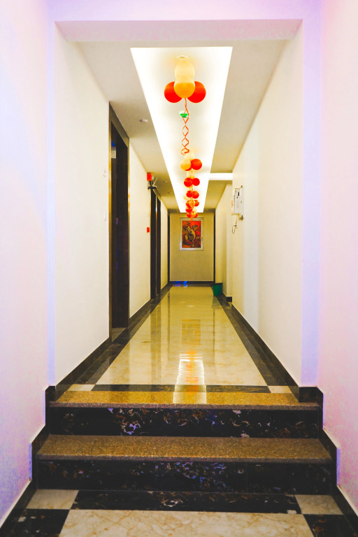 Hotel Ishaan Palace Near IGI Delhi Airport