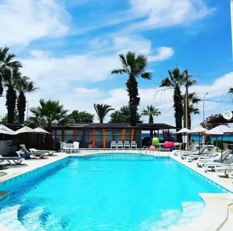 Holiday Otel