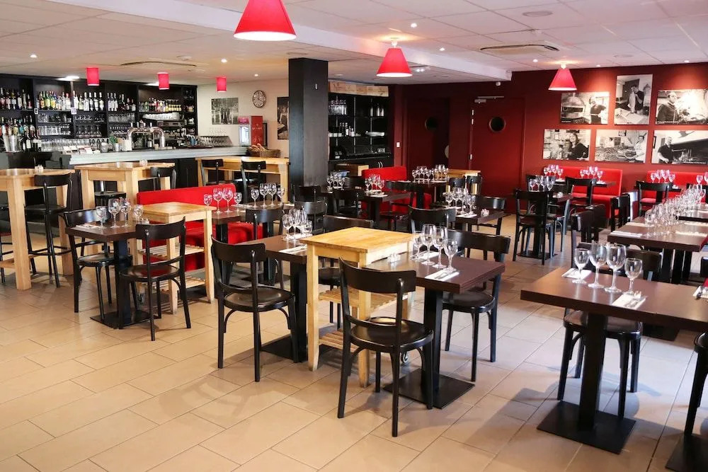 Le Quarré Hôtel Bistrot