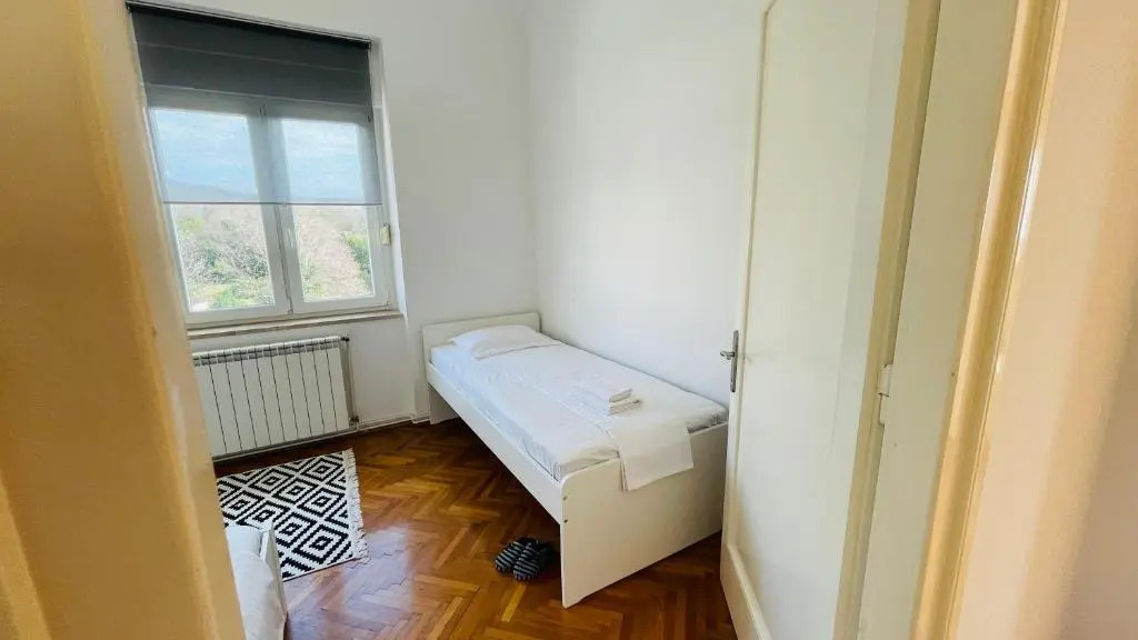 Apartment Reful