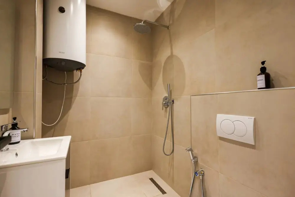 Grandstay Tirana Central 02