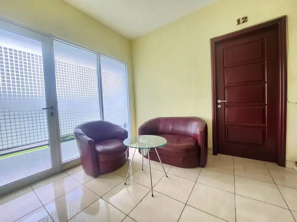 Hotel O Tangerang Near Supermall Karawaci Formerly Bromo 18