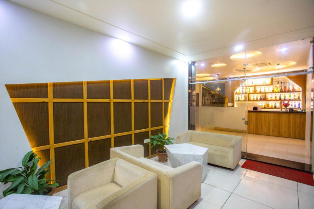The SR Hotel