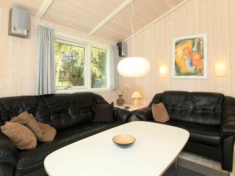 5 person holiday home in Gilleleje-By Traum