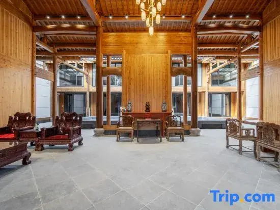 Hongtaokai Homestay (Taohua Tan Scenic Area)