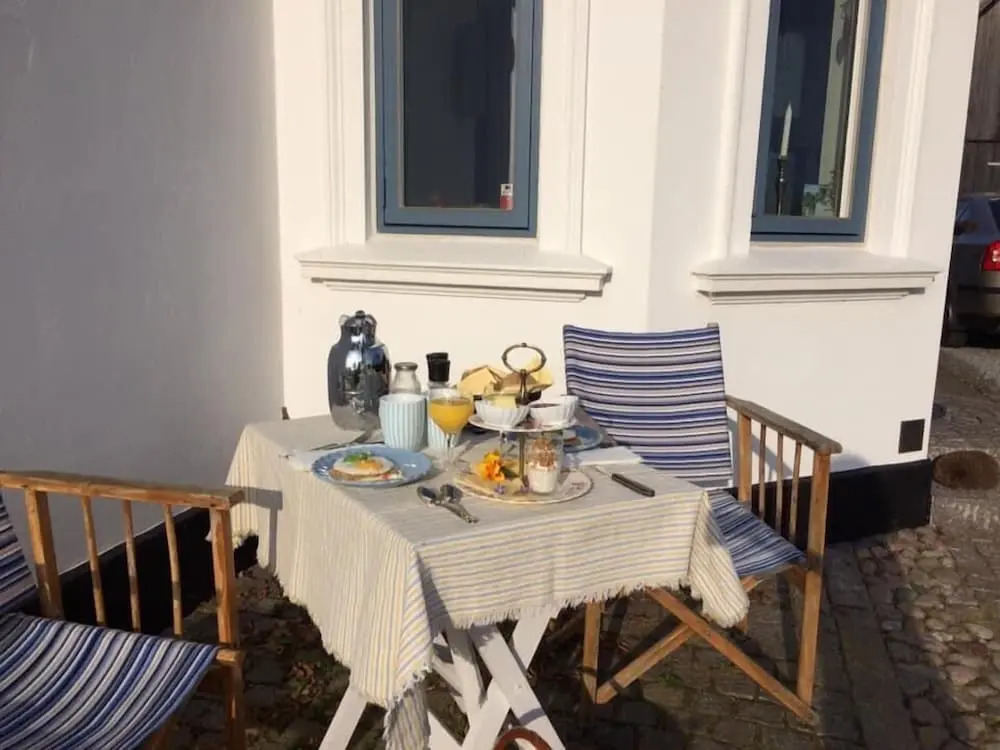 Troense Bed and Breakfast by the sea