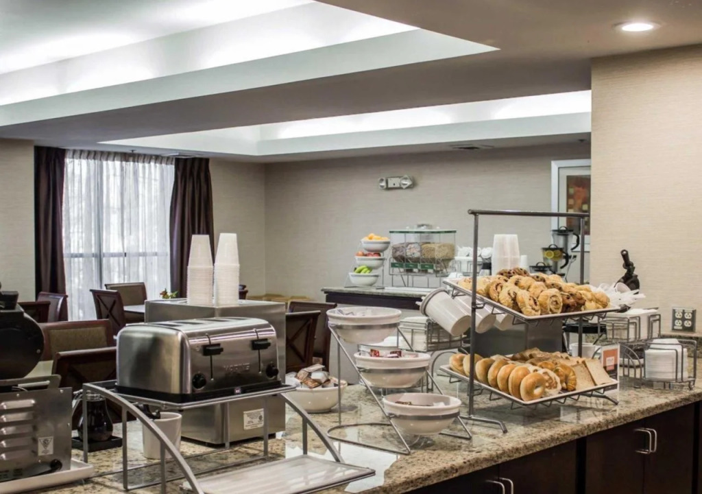 Quality Inn Dayton North - Vandalia