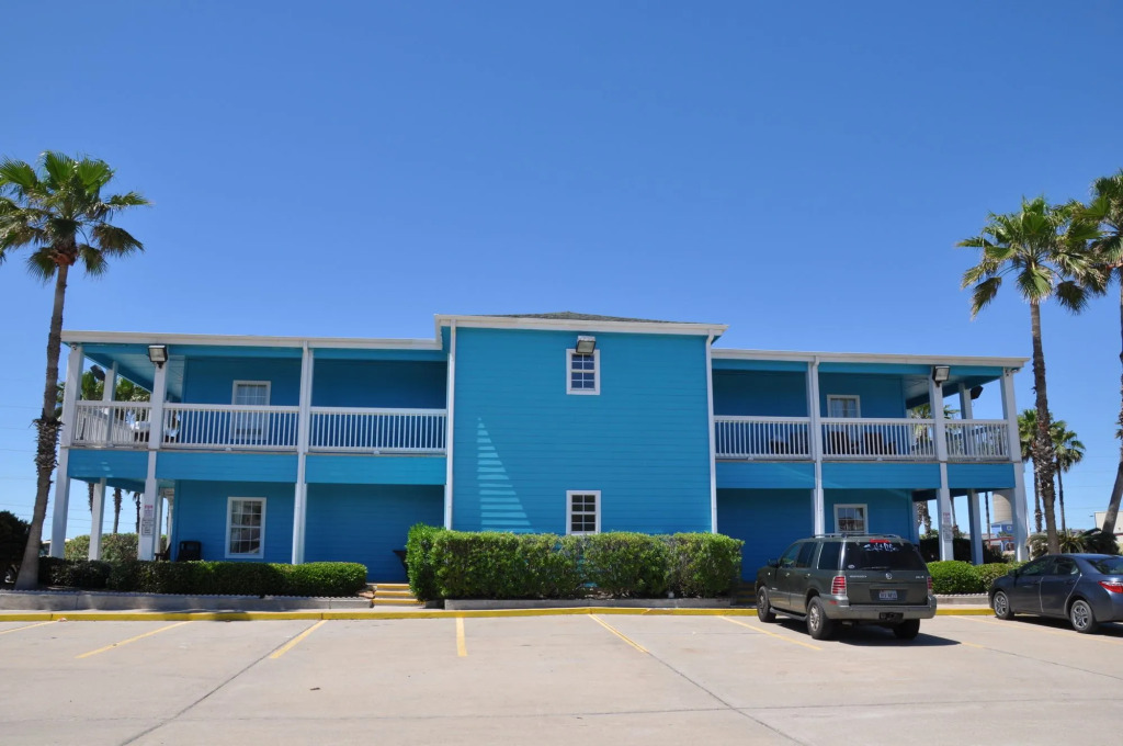 Plantation Suites and Conference Center
