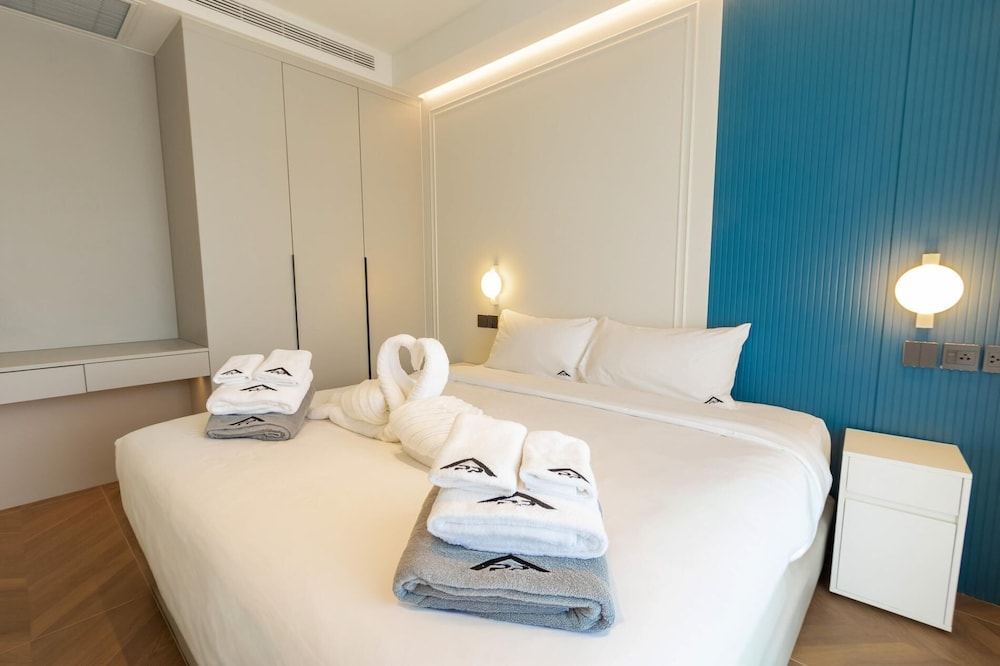 Beachfront Paradise 99 Two Bed Room A5