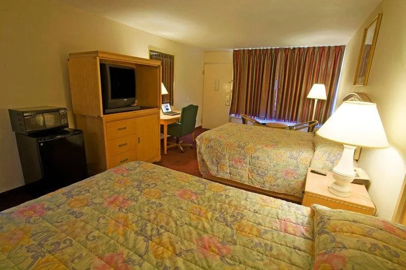 Americas Best Value Inn Evergreen