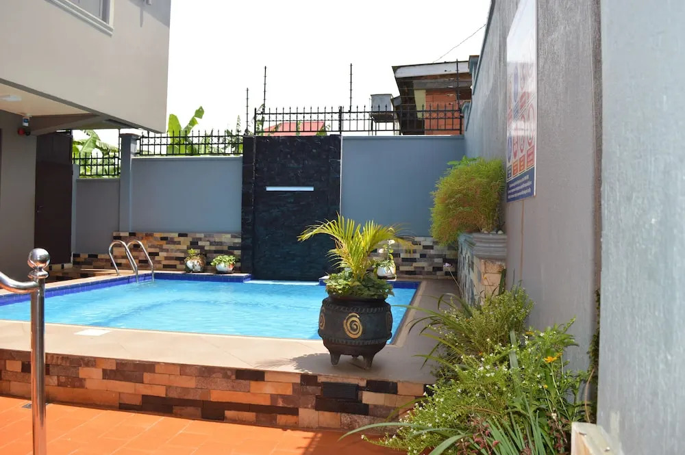 Entebbe Stay Apart-Hotel