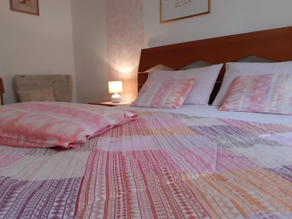Saglia Apartments