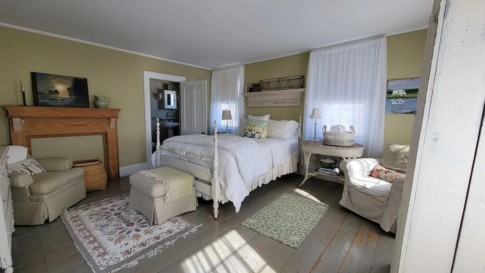 The Buckmaster Inn